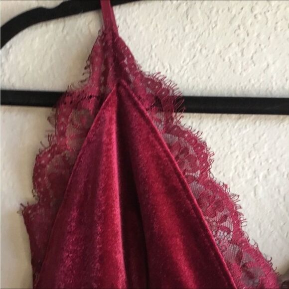 Red camisole velvet y2k raw lace hem fairycore witchy witchcore darkfairy - Picture 4 of 7